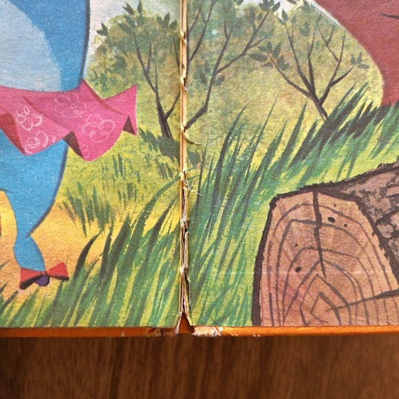 Vintage 1961 Hanna-Barbara’s “Yogi Bear” A Big Golden Book Hardback Children’s - Picture 11 of 13